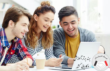 آیا مدرک تحصیلی و تجربه کاری در درآمد رشته مدیریت در آلمان موثر است؟